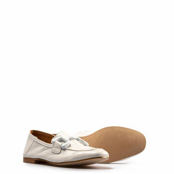 Mocasín blanco con cadena blanca en Acampada Shoes ref: 6865