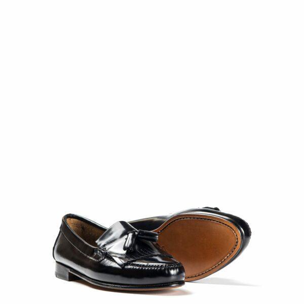 Mocasín negro con borlas y flecos en Acampada Shoes ref: 7442