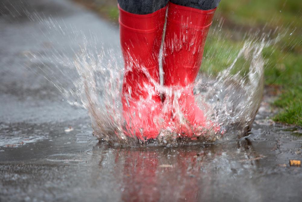 Cinco botas de agua rebajadas que son la definición de estilo y nos  rescatan en los días de lluvia que vendrán