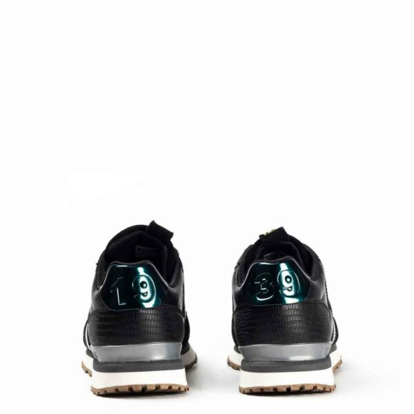 Sneakers color negro